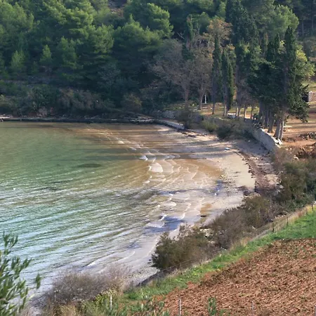 Secluded House With A Parking Space Postira, Brac - 22203 度假居 *